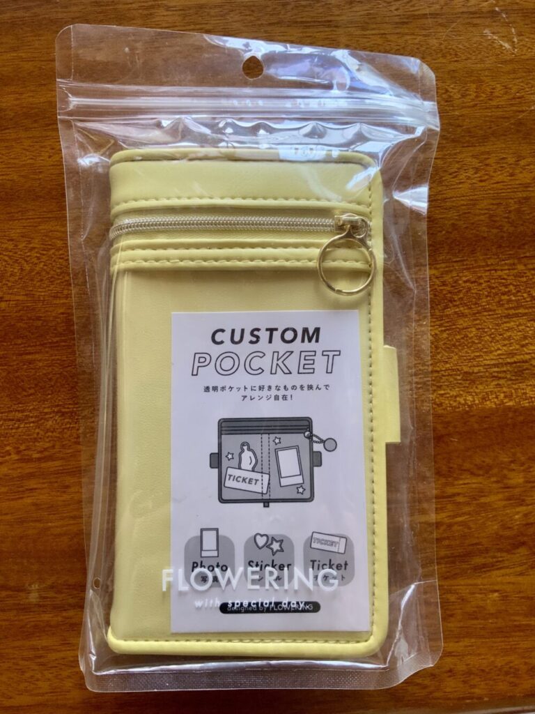 写真がはさめる手帳型スマホケース