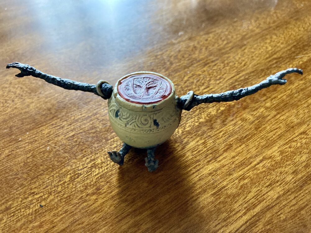 小壷フィギュア